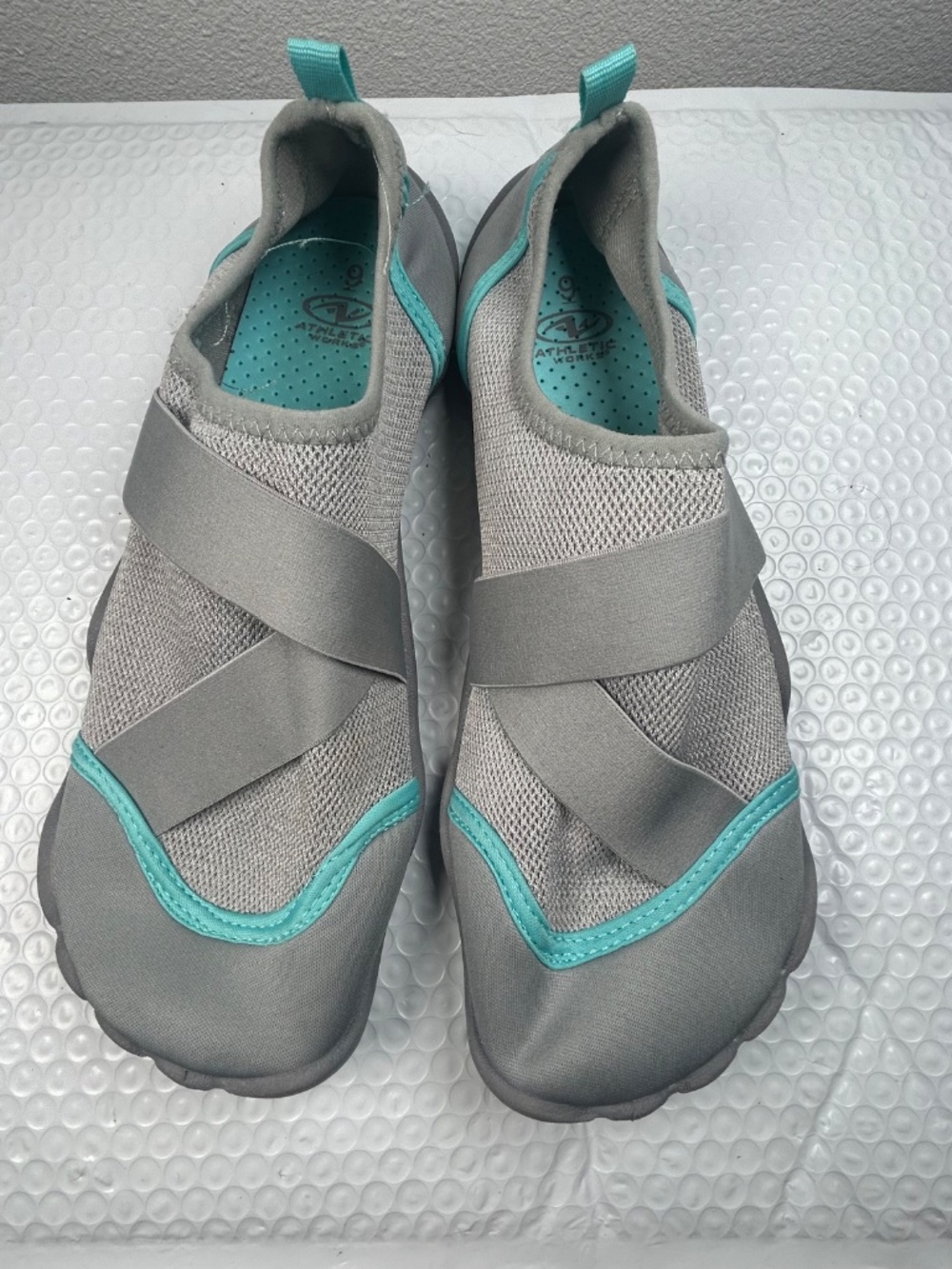 Athletic Works Women's Size 9 Five Toe Water Shoes Slip-on Gray Mesh Turquoise
